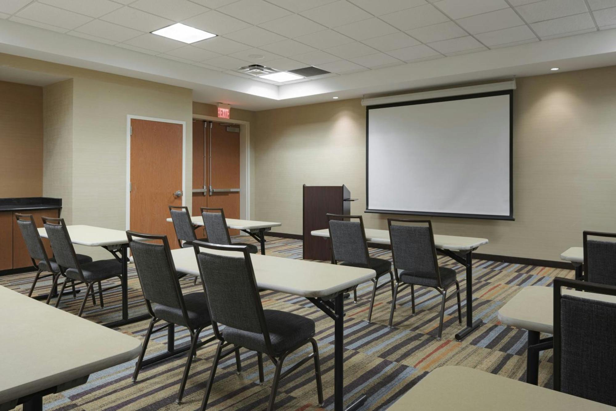 Fairfield Inn & Suites Louisville East Eksteriør billede