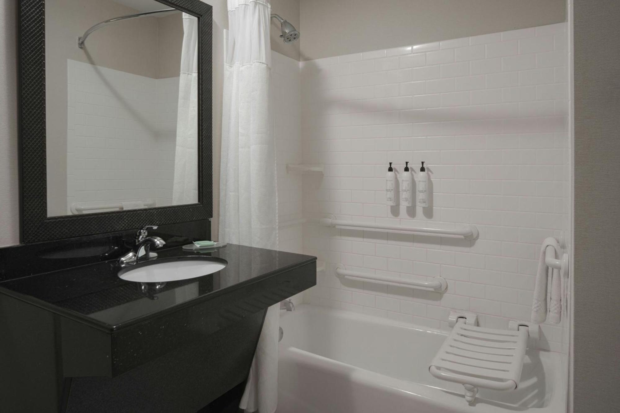 Fairfield Inn & Suites Louisville East Eksteriør billede