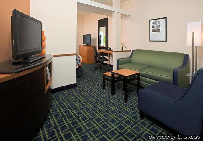 Fairfield Inn & Suites Louisville East Eksteriør billede